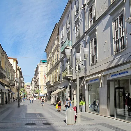 Floki By Interhome *